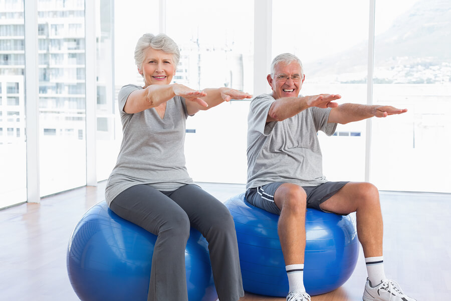 3 bài tập thể dục chữa thoái hóa đốt sống lưng tốt nhất cho người cao tuổi