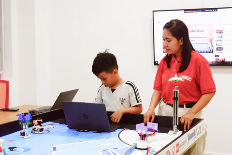 loi-ich-chung-chi-robotics-trong-ho-so-du-hoc-1